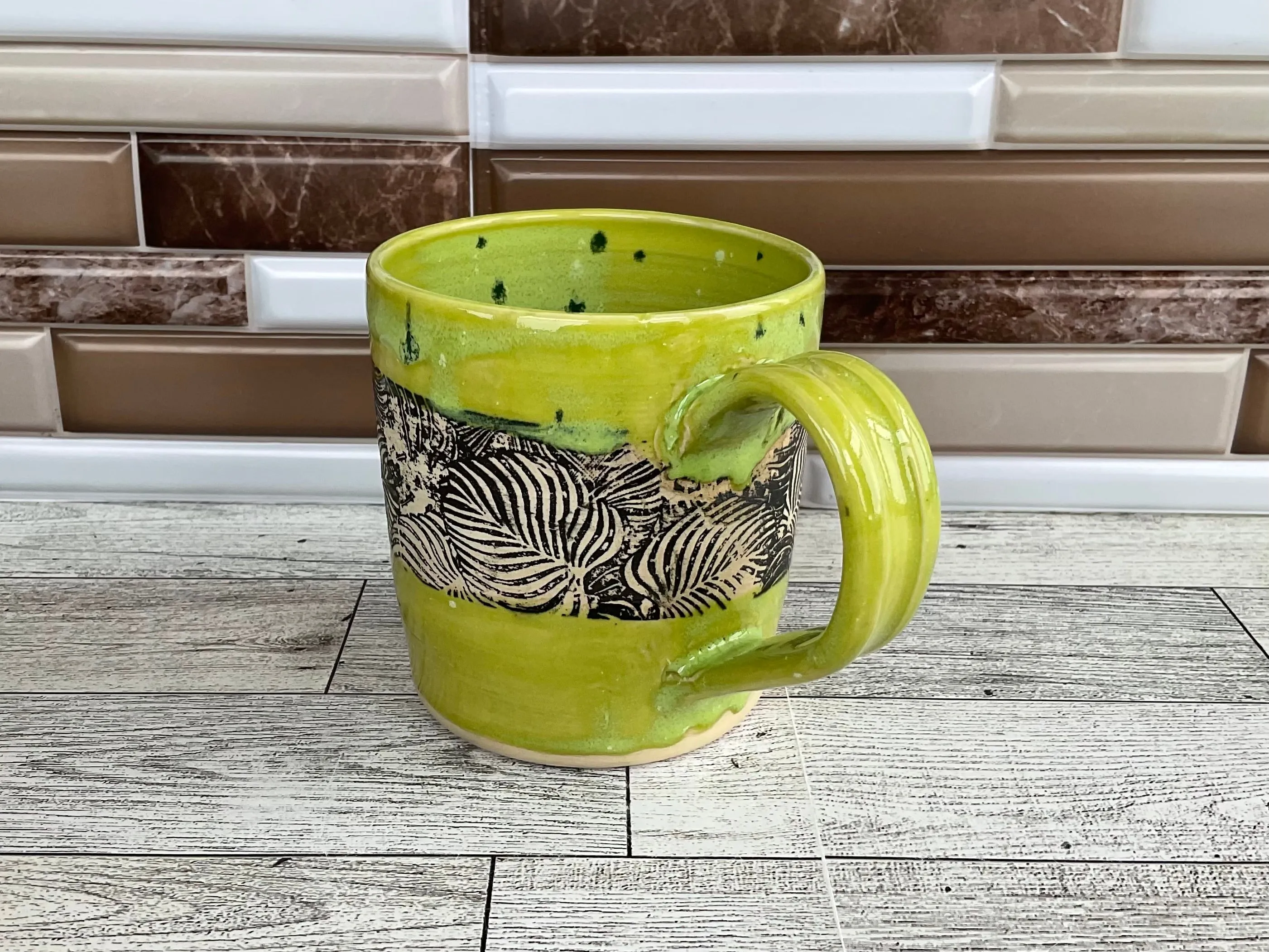 12 oz Lime Shower Monstera Flower Ceramic Mug