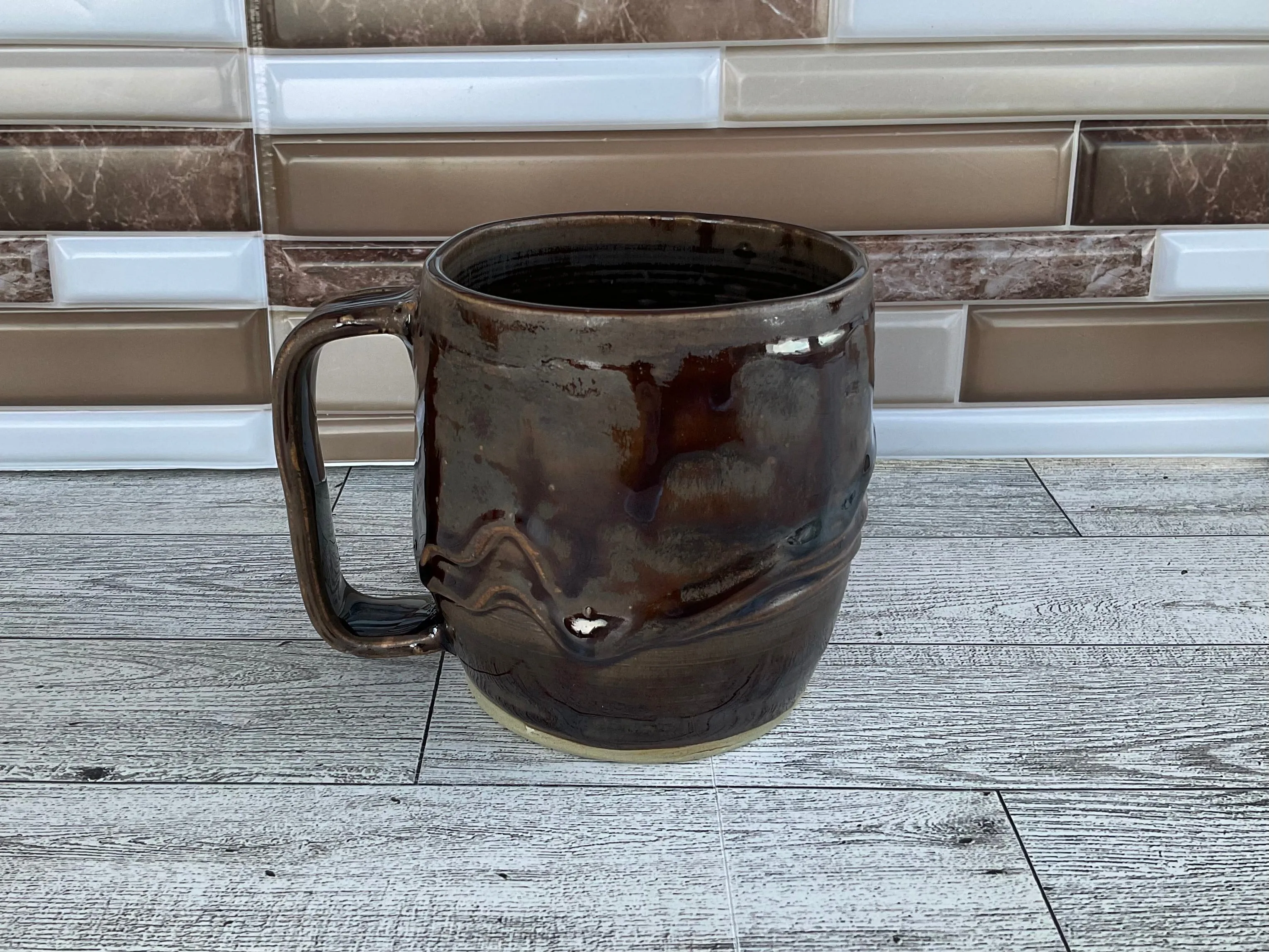 14 oz Root Beer Drippy Ceramic Mug