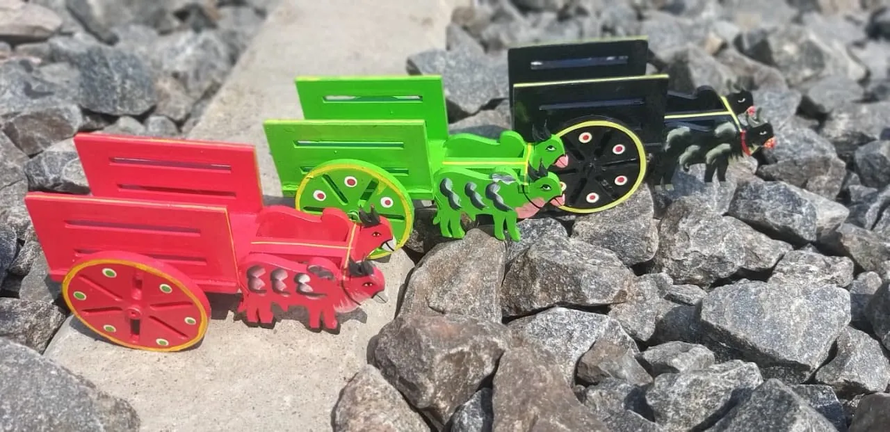 HAST SHILP Handmade Bullock Cart Green (BCDE038)